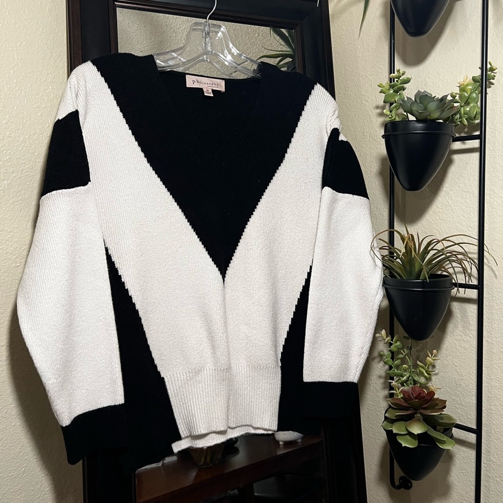 GUC Philosophy Boxy Sweater!